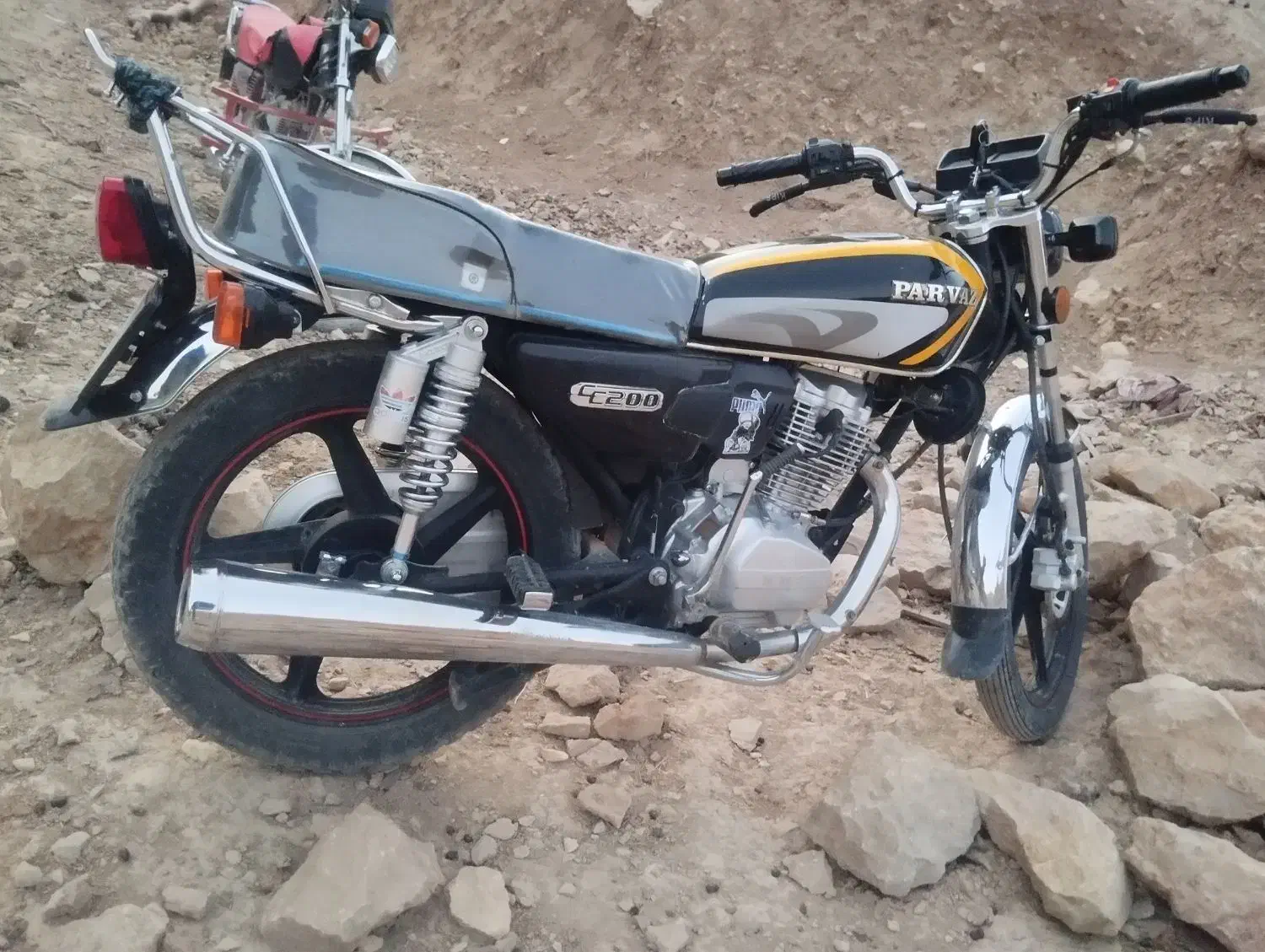 موتور 200 مشکی مدل 1401|موتورسیکلت|لردگان, |دیوار