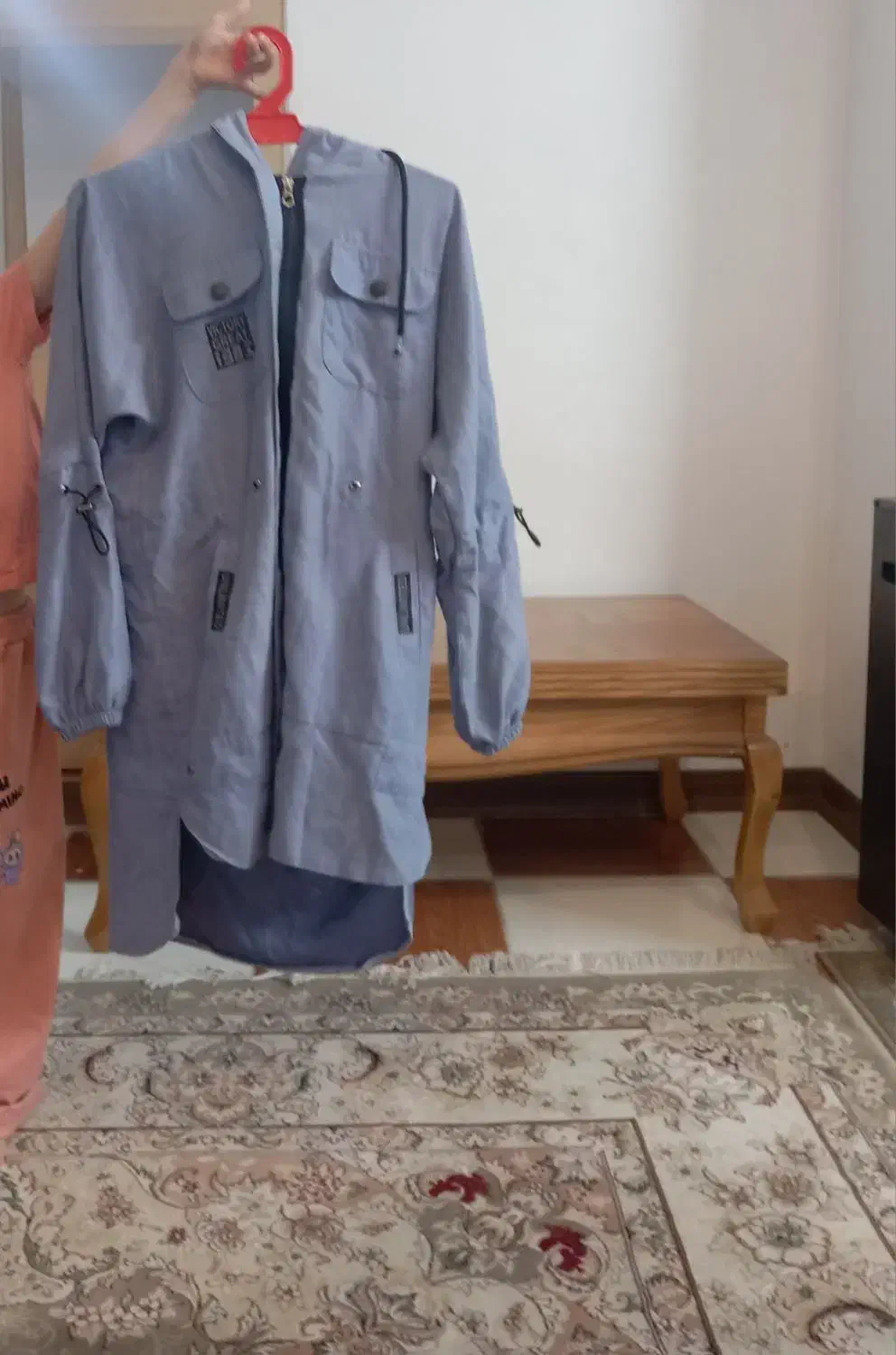 مانتو|لباس|مشهد, طبرسی شمالی|دیوار