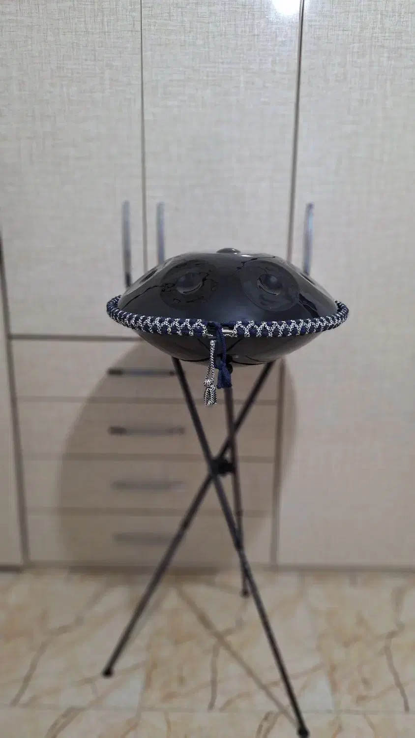 هنگدرام|درام و پرکاشن|خرمآباد, |دیوار