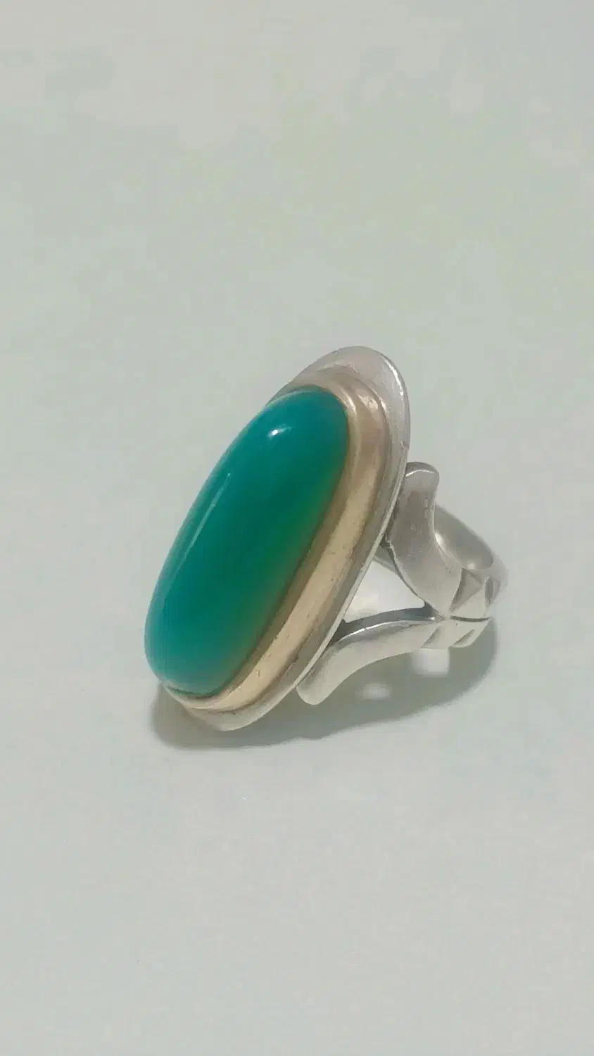 تعدادی انگشتر دست سازقدیمی .عقیق سبزعقیق سرخ و..|جواهرات|اسلامشهر, شهرک لاله|دیوار