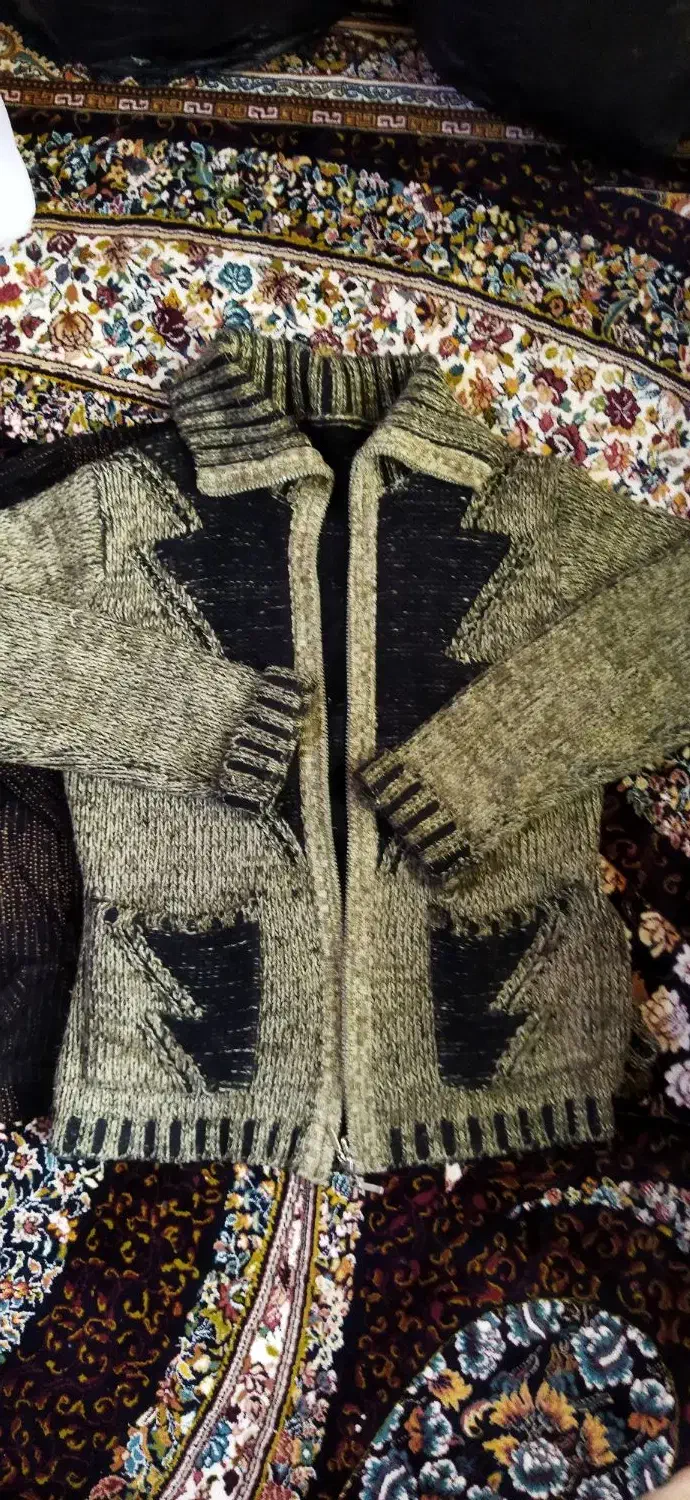 تیکه ای درحدنو لباس بیش از اندازه لباس دارم|لباس|اراک, |دیوار