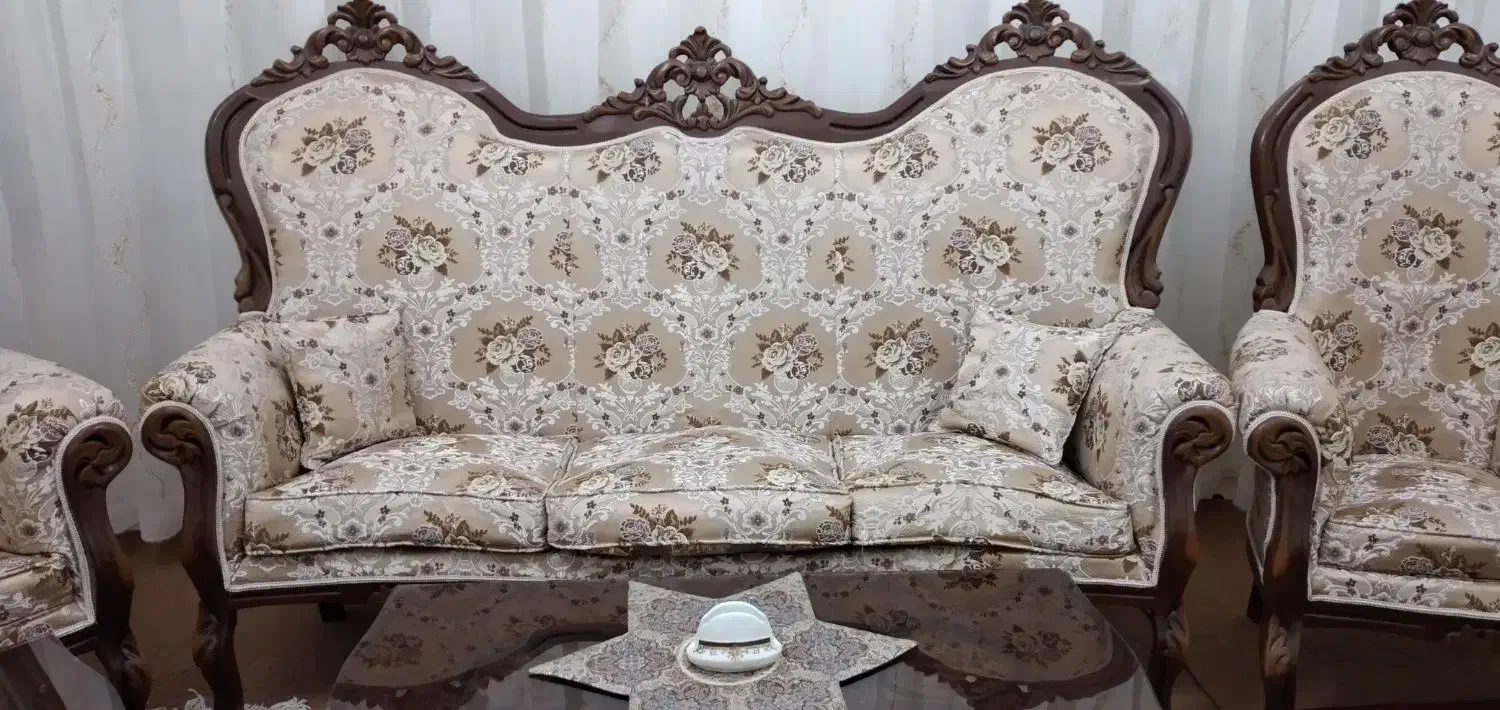 مبل سلطنتی ۹نفره|مبلمان خانگی و میز عسلی|قوچان, |دیوار