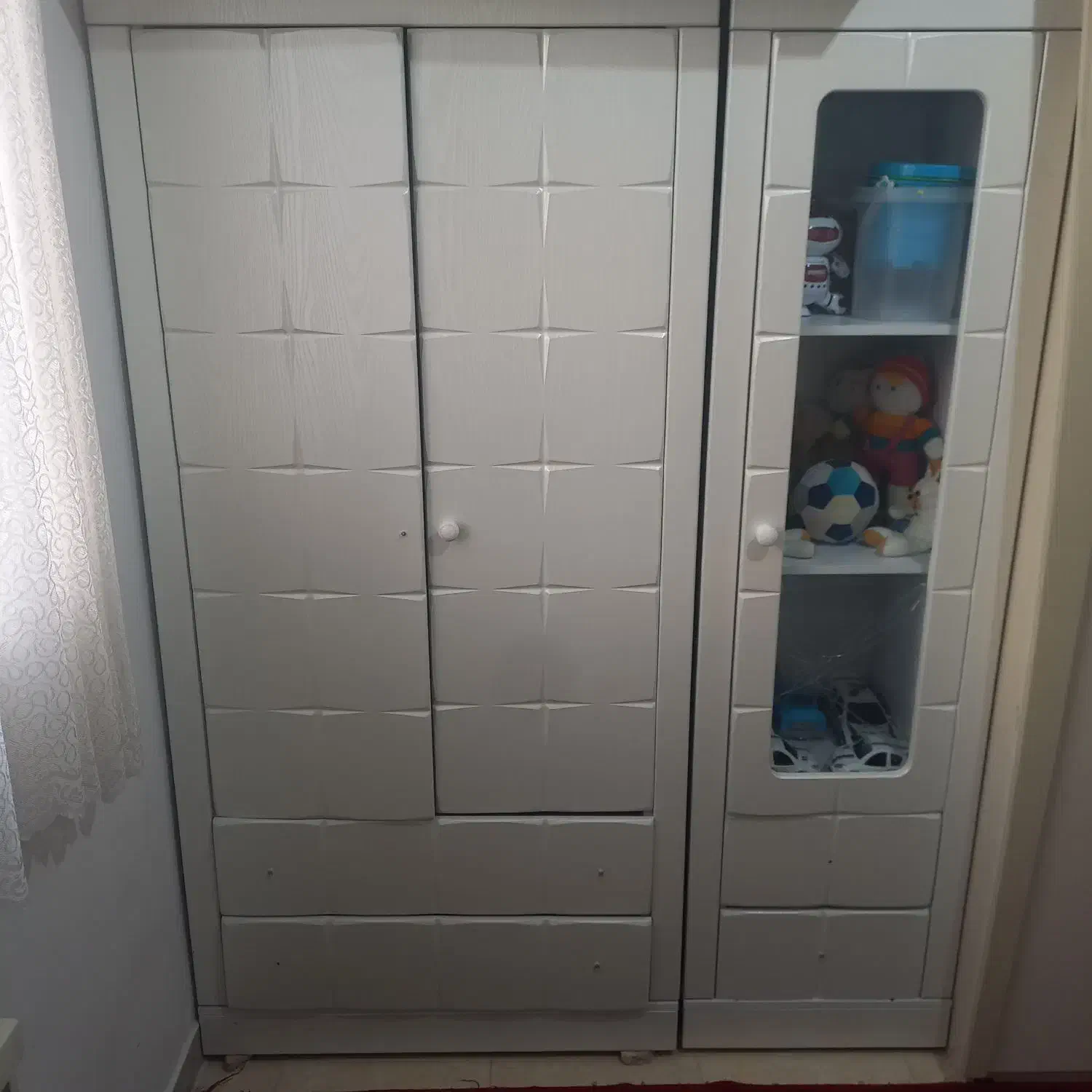 کمد لباس و اسباب بازی وکتاب کودک فروش فوری|اسباب و اثاث بچه|رباط‌کریم, مسکن مهر آبشناسان|دیوار