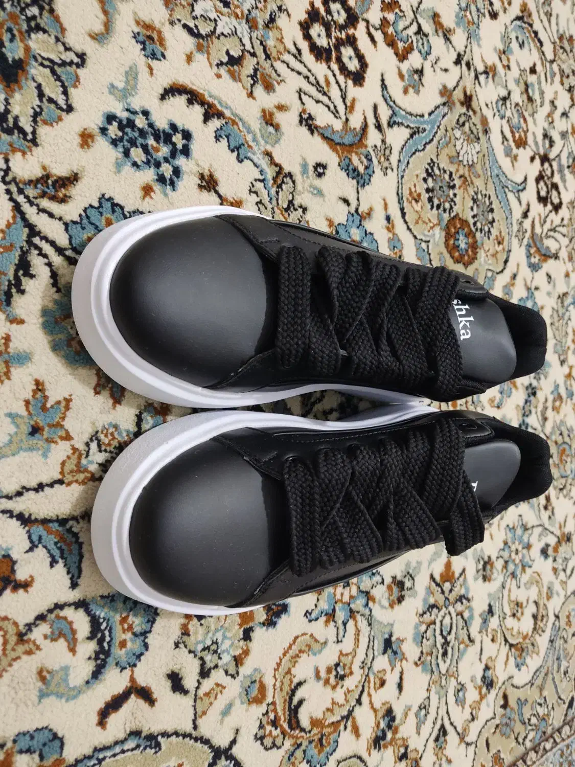 کفش برشکا سایز ۴۱ اصلی|کیف، کفش، کمربند|شیراز, کوشک میدان|دیوار