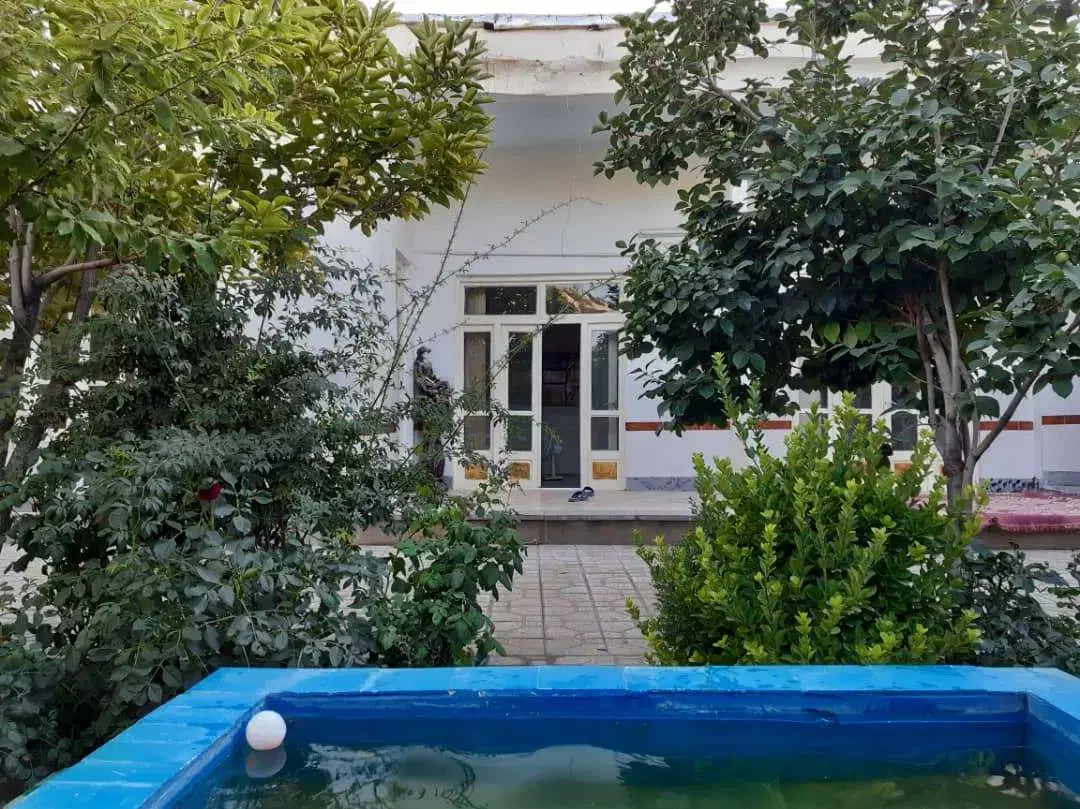 خانه باغ مسکونی زیبا در شهر تیران، روستای ورپشت|فروش خانه و ویلا|تیران, |دیوار