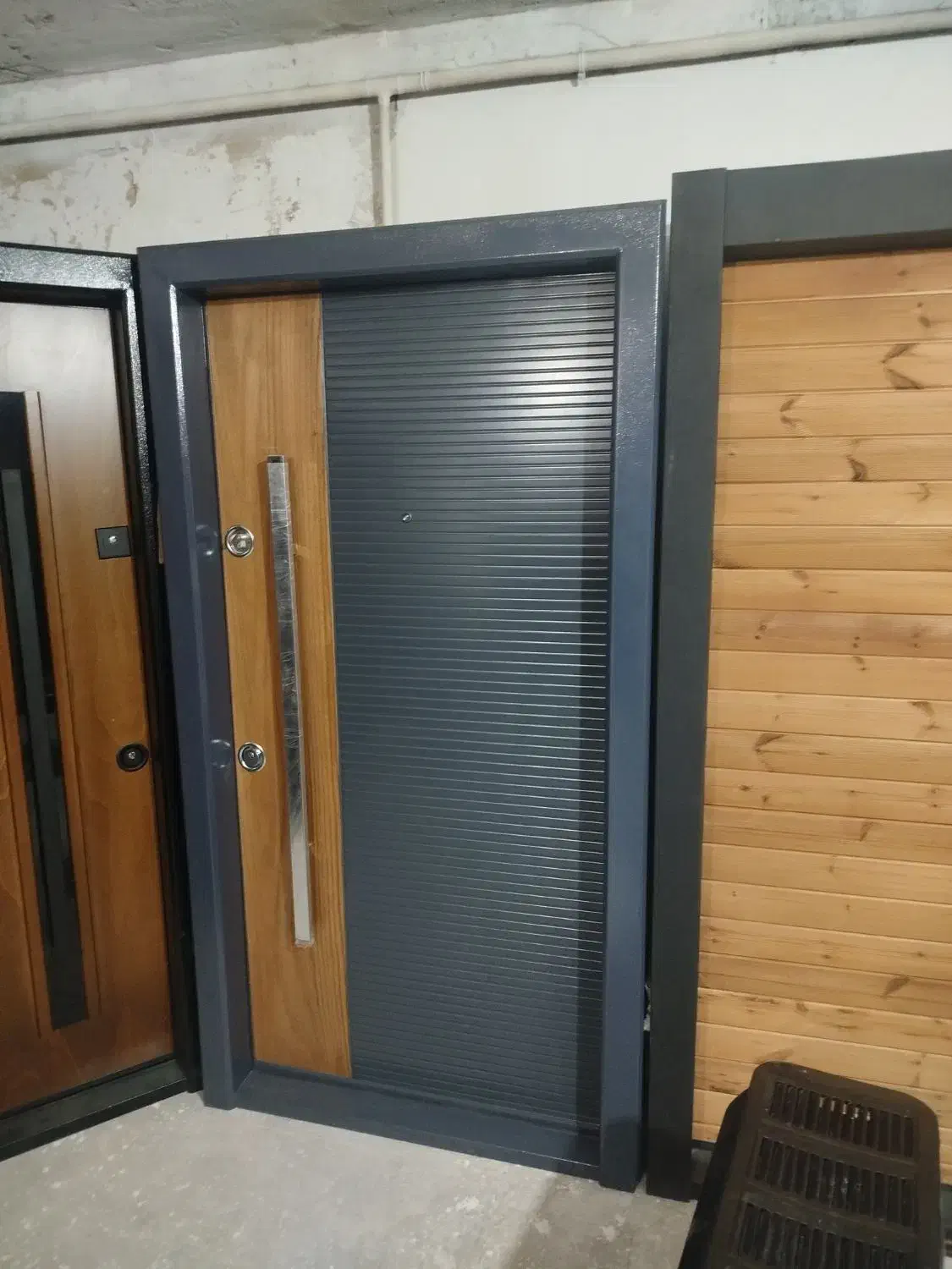 انواع درب ضد صرقت درب اتاقی ودرب وپنجره دوجداره|خدمات پیشه و مهارت|الشتر, |دیوار