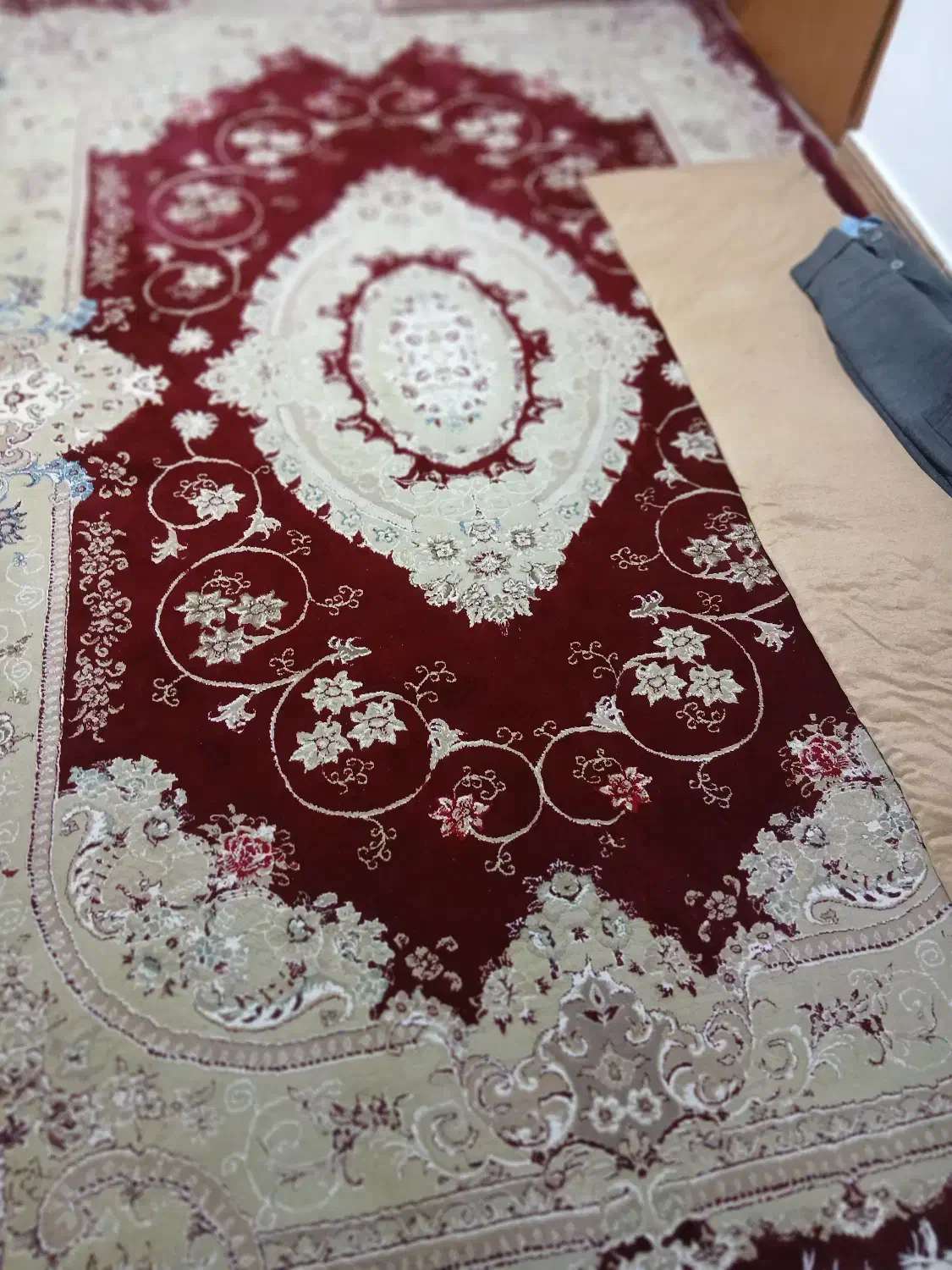 چهار تخته فرش ۶ متری|فرش|صومعه‌سرا, |دیوار