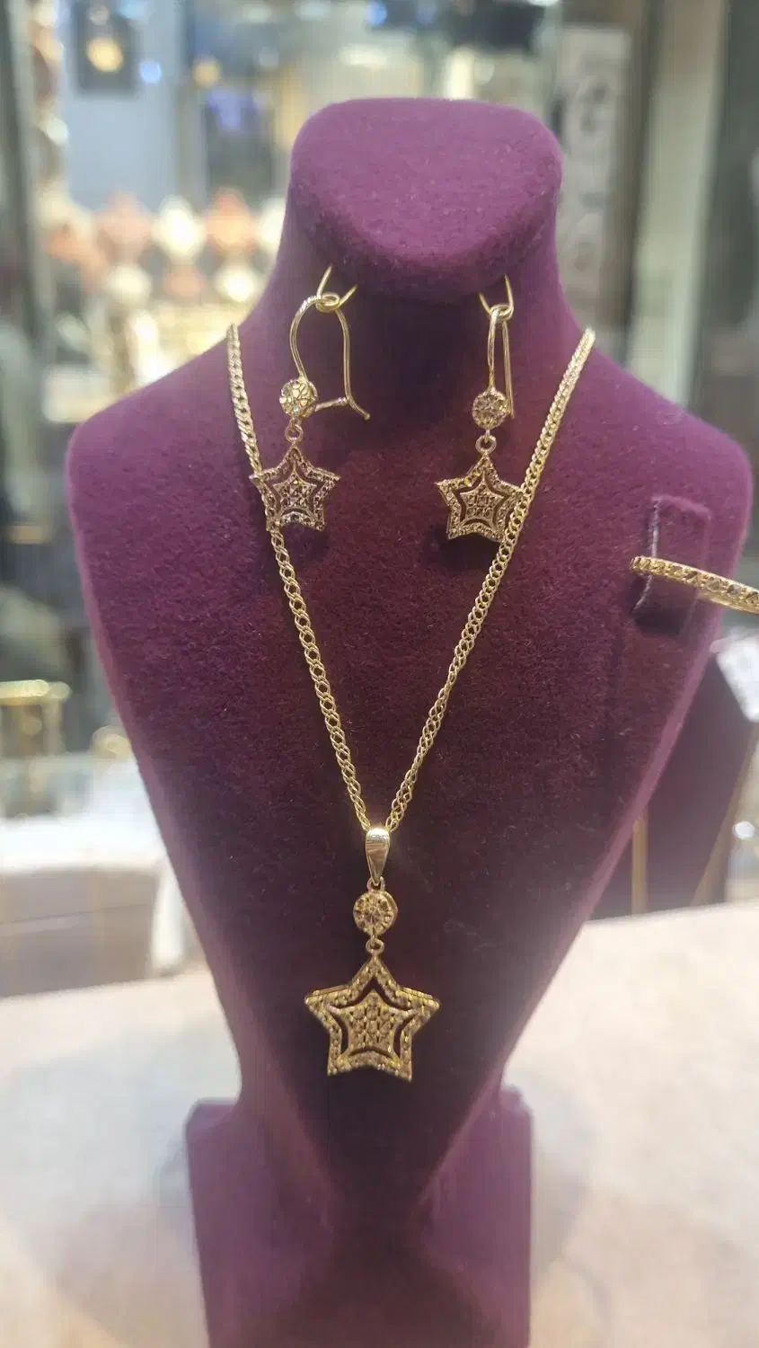 نیم ست طلا|جواهرات|کاشان, بازار کاشان|دیوار