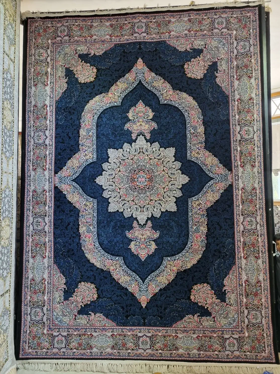 قالی فرش کیان اقساط ۴ماه بدون سود|فرش|سیرجان, |دیوار