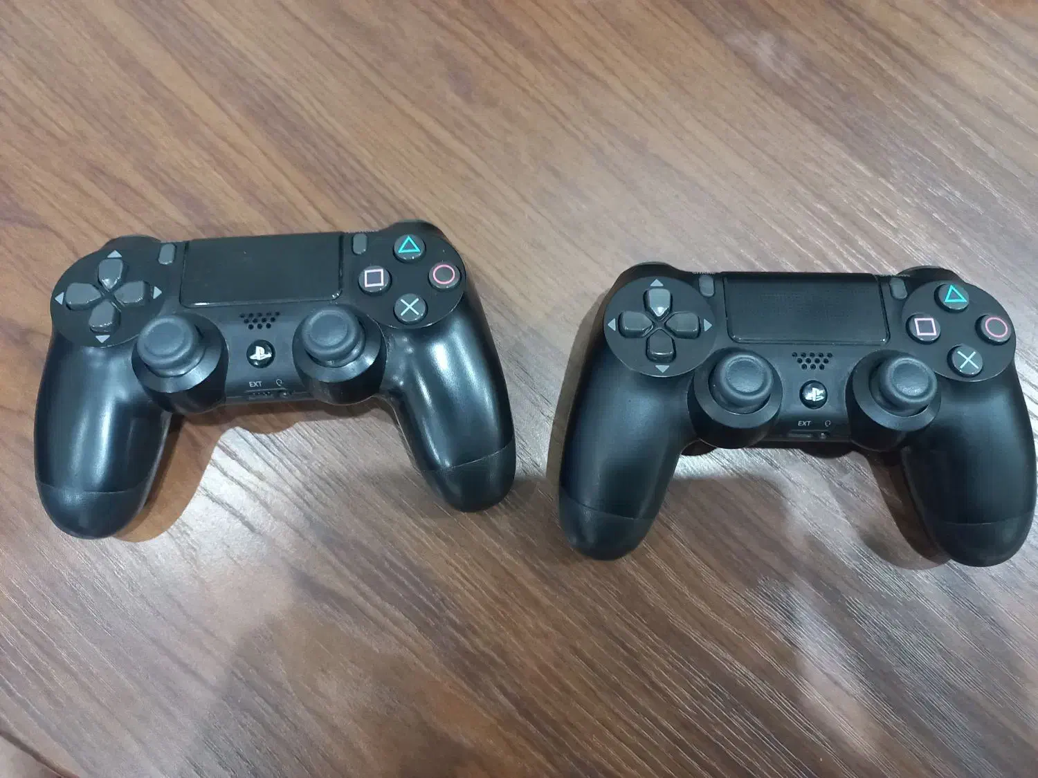 ps4 pro دو دسته به همراه پایه خنک کننده و شارژر|کنسول، بازی ویدئویی و آنلاین|کرج, گوهردشت|دیوار