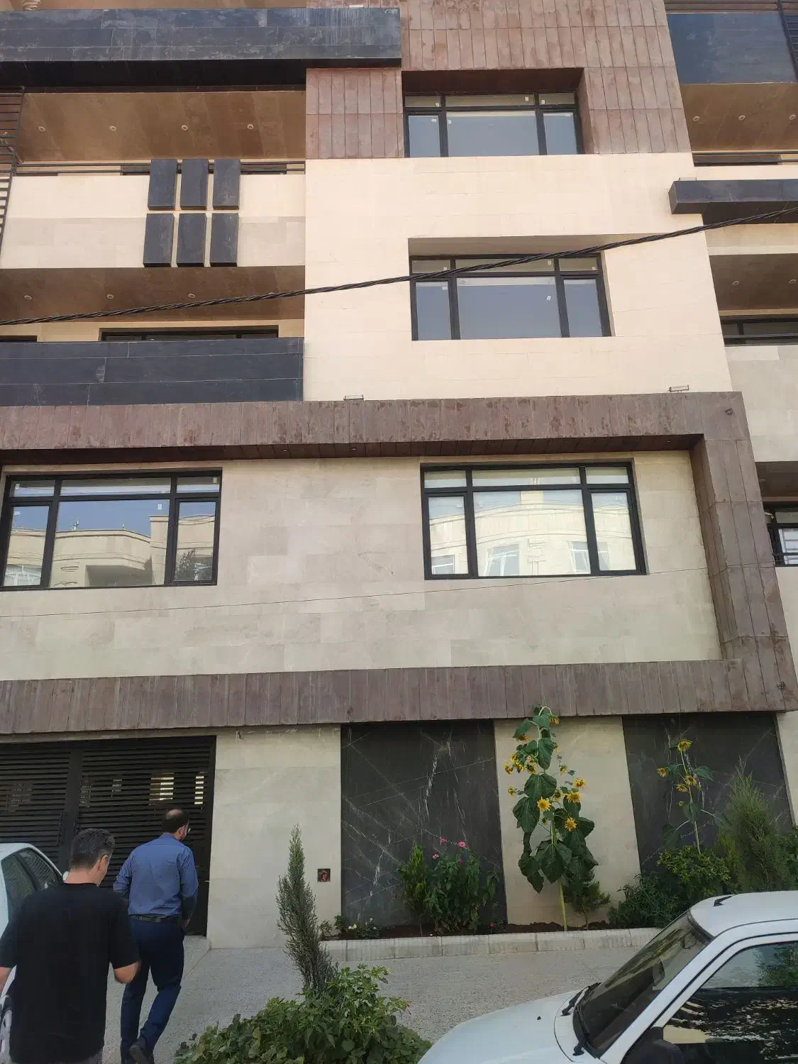 فروش یک واحدیاکلی یابه تعدادهشتگرد|فروش آپارتمان|هشتگرد, فاز ۳ مهستان|دیوار