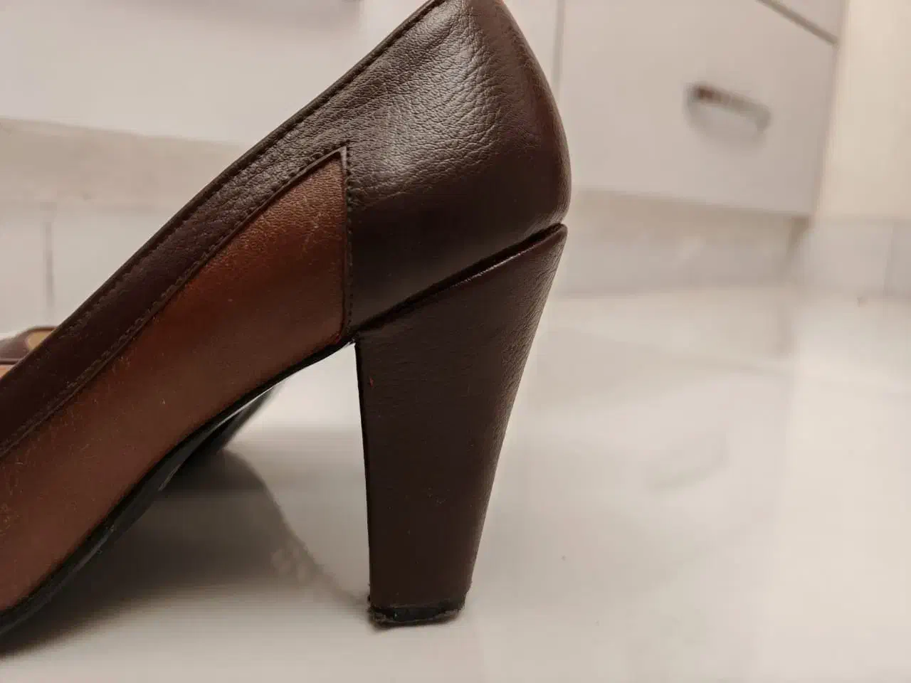 فروش چند جفت کفش و کیف باقیمت مناسب|کیف، کفش، کمربند|شیراز, معالی‌آباد|دیوار