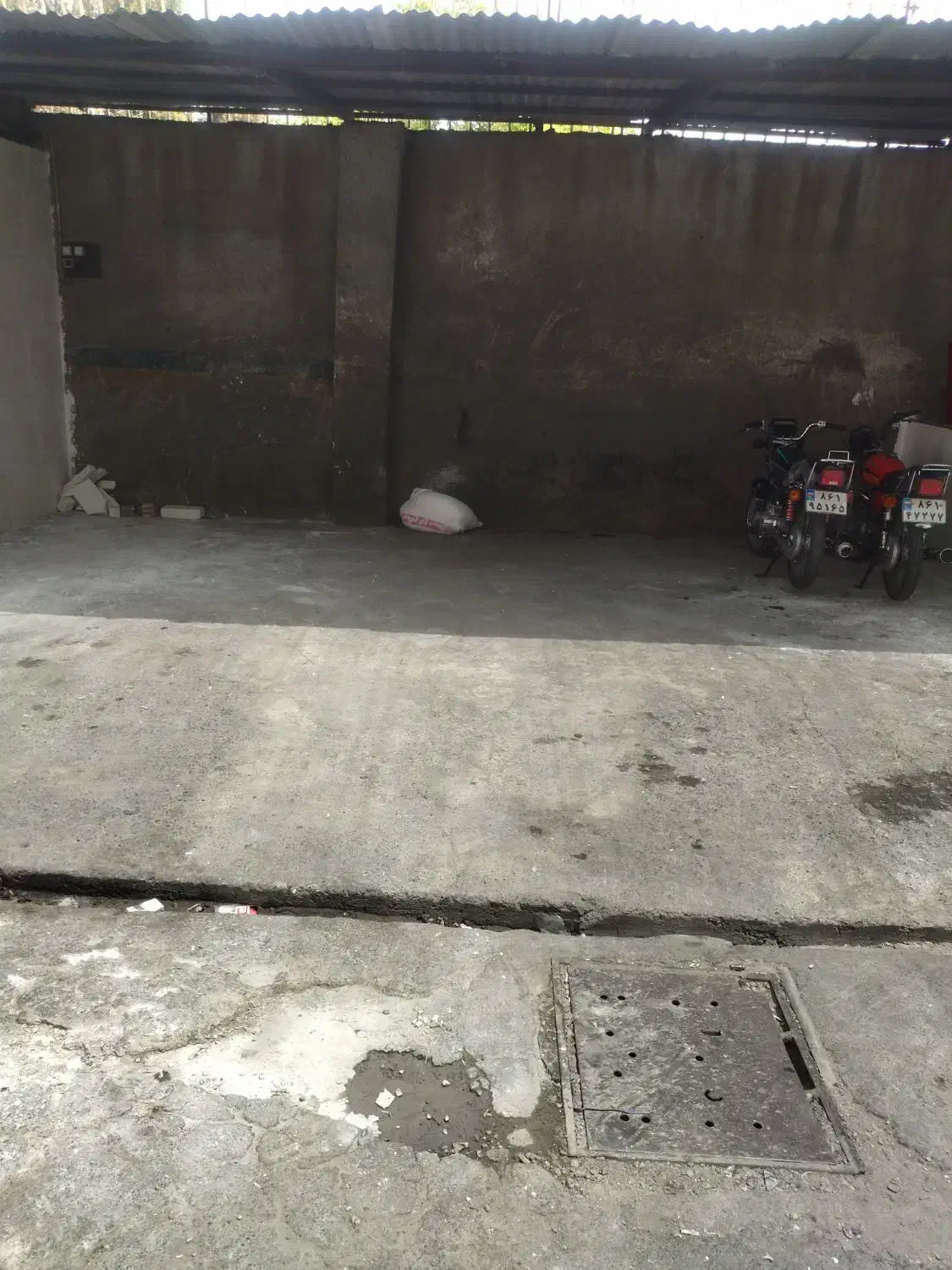 اجاره مغازه و گاراژ با موقعیت عالی|اجارهٔ مغازه و غرفه|مشهد, مقدم|دیوار