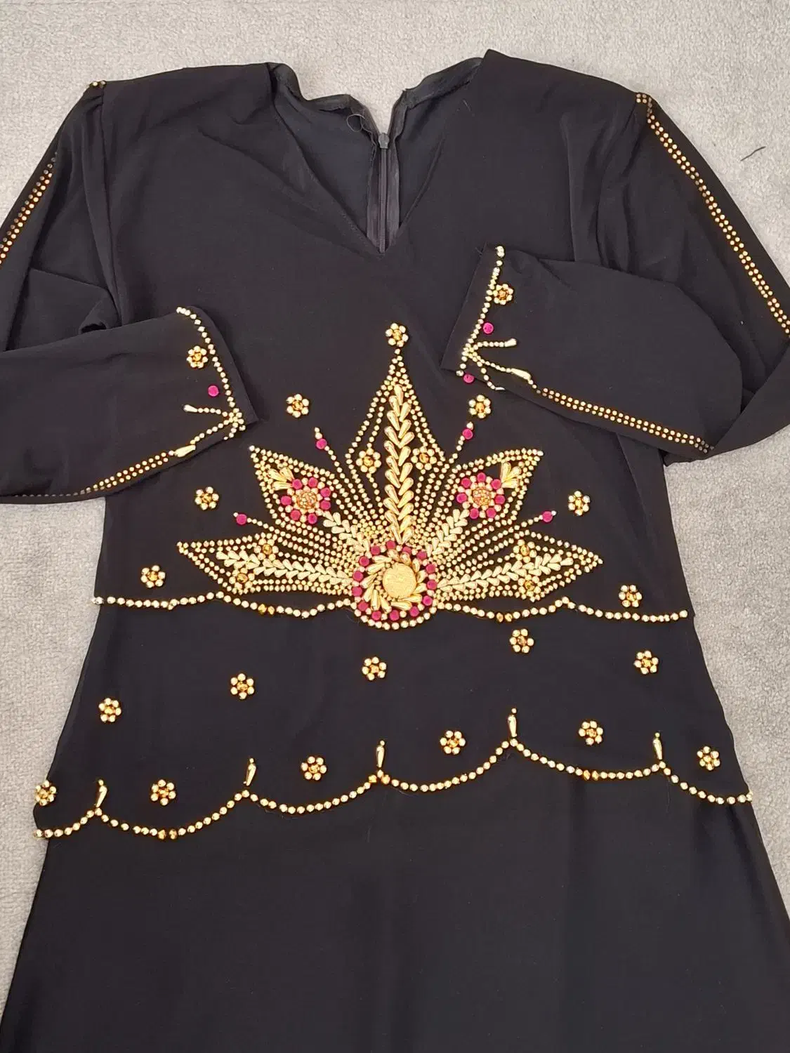 مانتو ترک|لباس|تربت‌حیدریه, مظفریه|دیوار