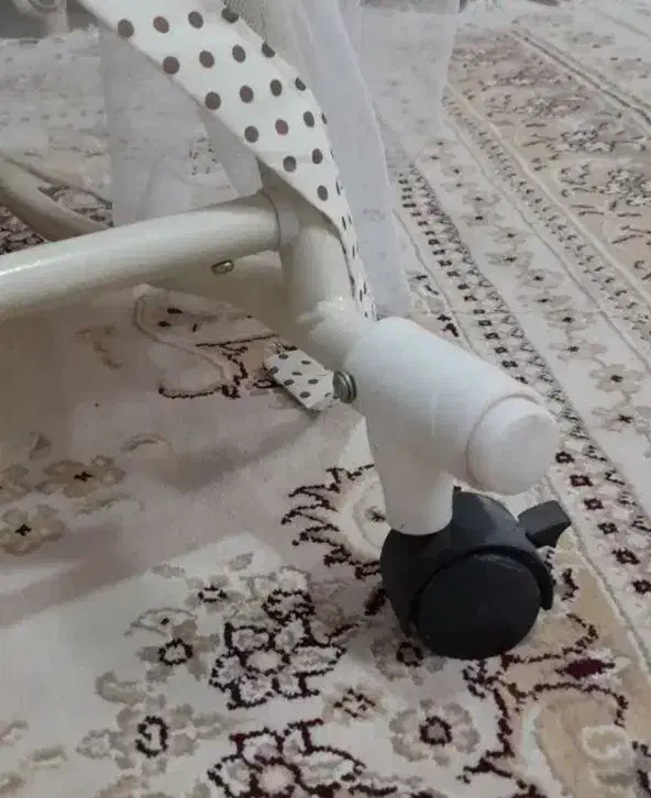 گهواره وتخت نوزاد|تخت و سرویس خواب|بیرجند, |دیوار