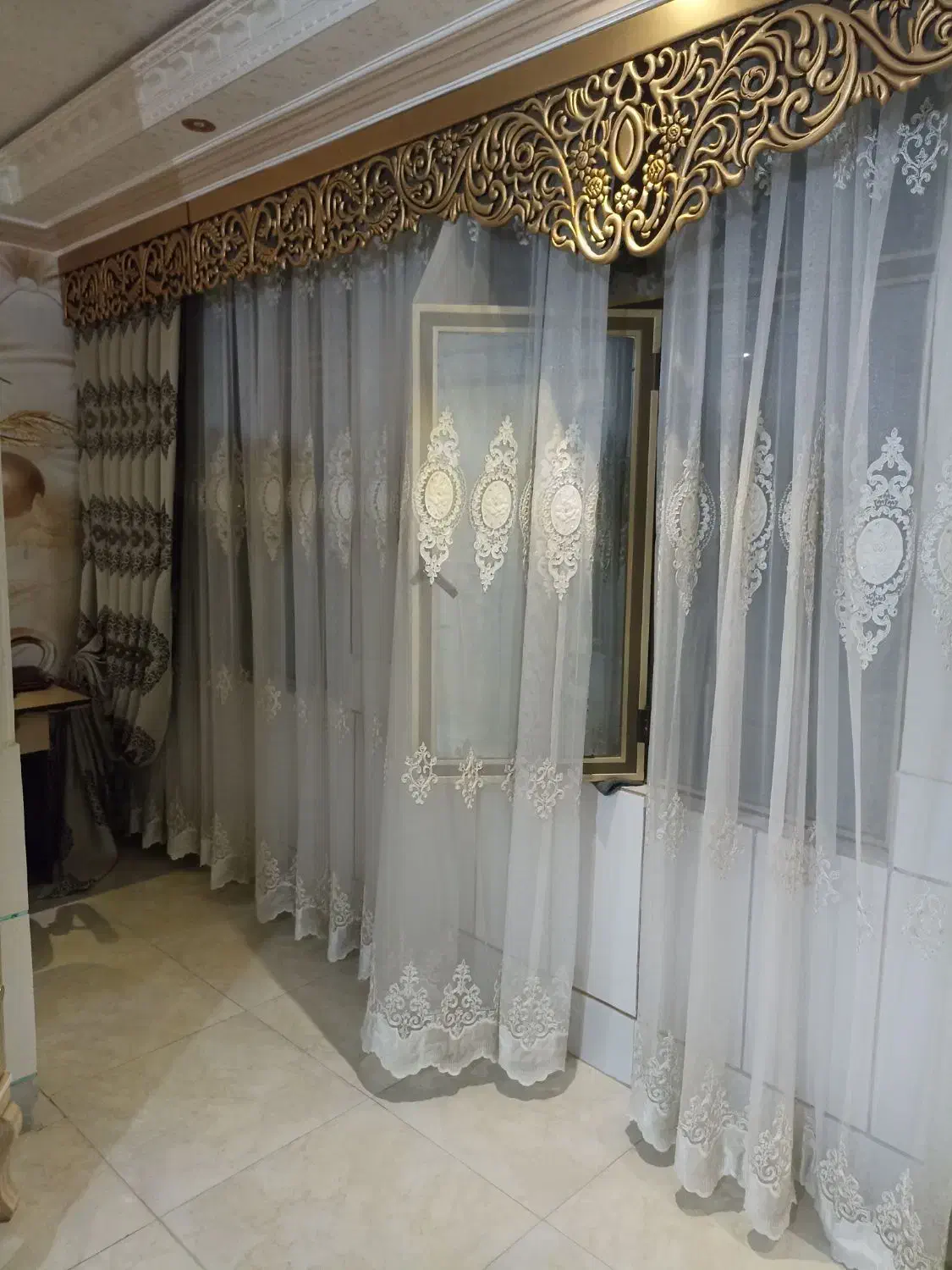 پرده به طول 6متر|پرده، رانر، رومیزی|شاهین‌شهر, گزبرخوار|دیوار