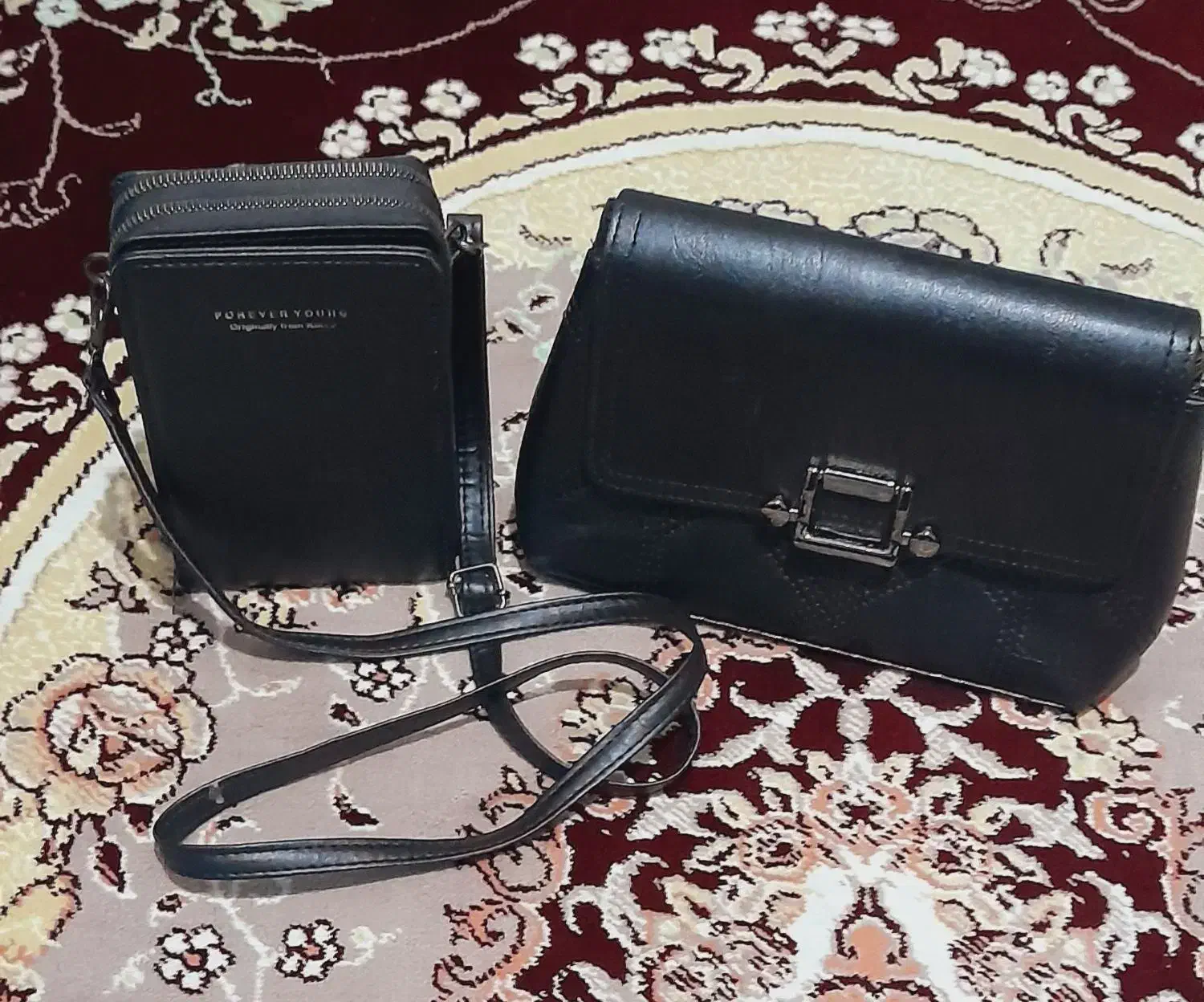 کیف وکفش|کیف، کفش، کمربند|بومهن, |دیوار