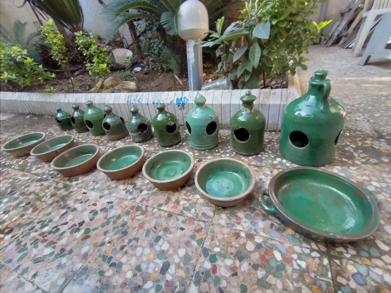 کوزه آب کبوتر و جای تخم کبوتر|پرنده|رشت, معلم|دیوار