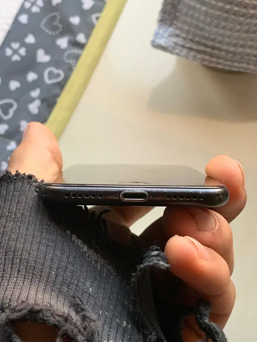 آیفون se 2020|موبایل|زیرآب, |دیوار