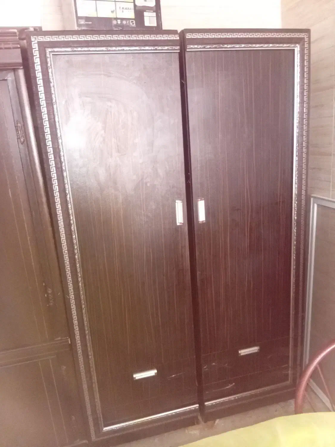 کمد لباس|جاکفشی، کمد، دراور|نجفآباد, یزدانشهر|دیوار