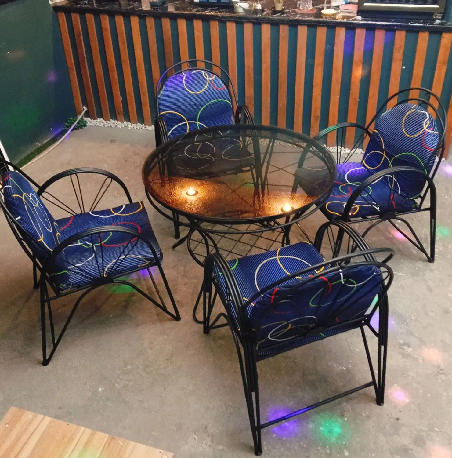 میز و صندلی|کافیشاپ و رستوران|مشهد, یوسفیه (شهرک غرب)|دیوار