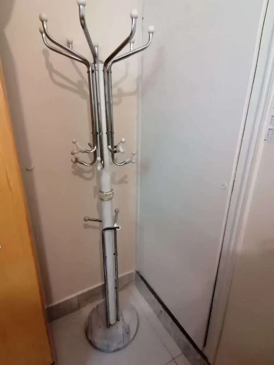 جالباسی رخت آویز چوب لباسی|بندرخت و رختآویز|اصفهان, طامه|دیوار