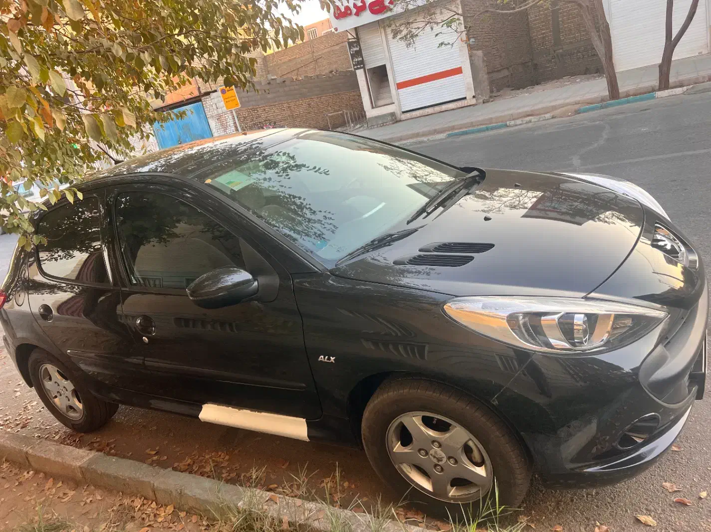 207 اتومات سقف شیشه ای|خودرو سواری و وانت|یزد, |دیوار