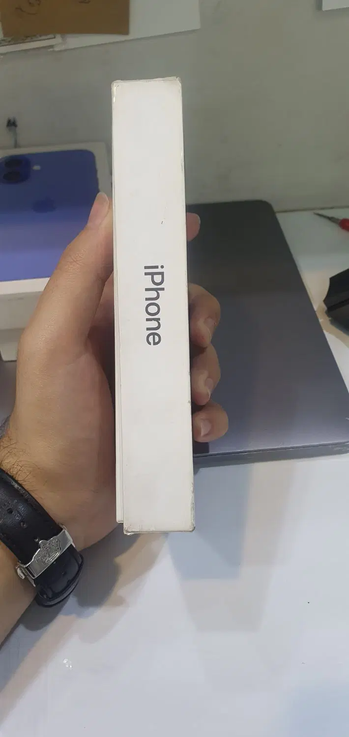 iphone 14 normal|موبایل|تهران, فلسطین (میدان انقلاب)|دیوار
