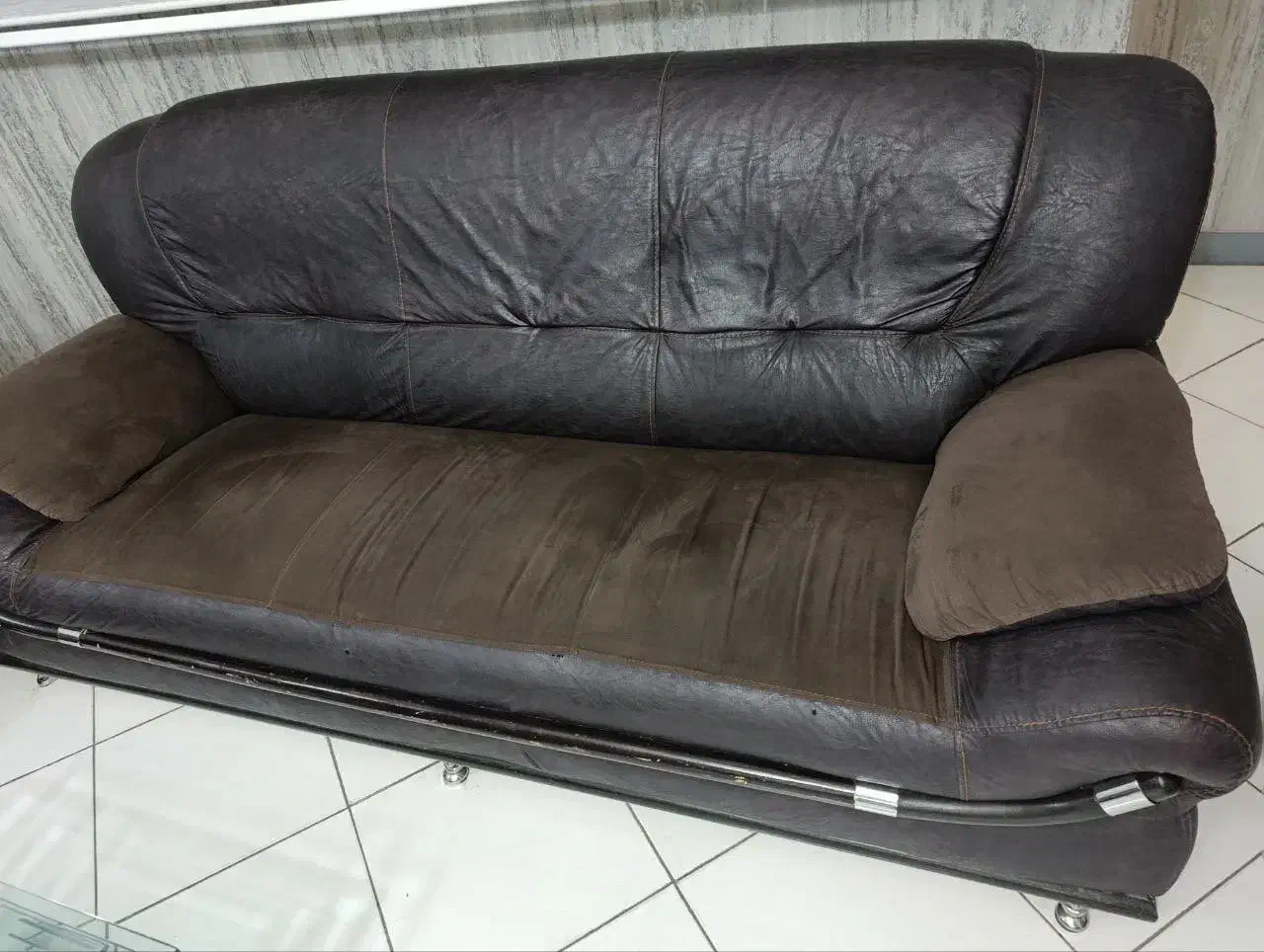 مبلمان|مبلمان خانگی و میز عسلی|شاهرود, |دیوار