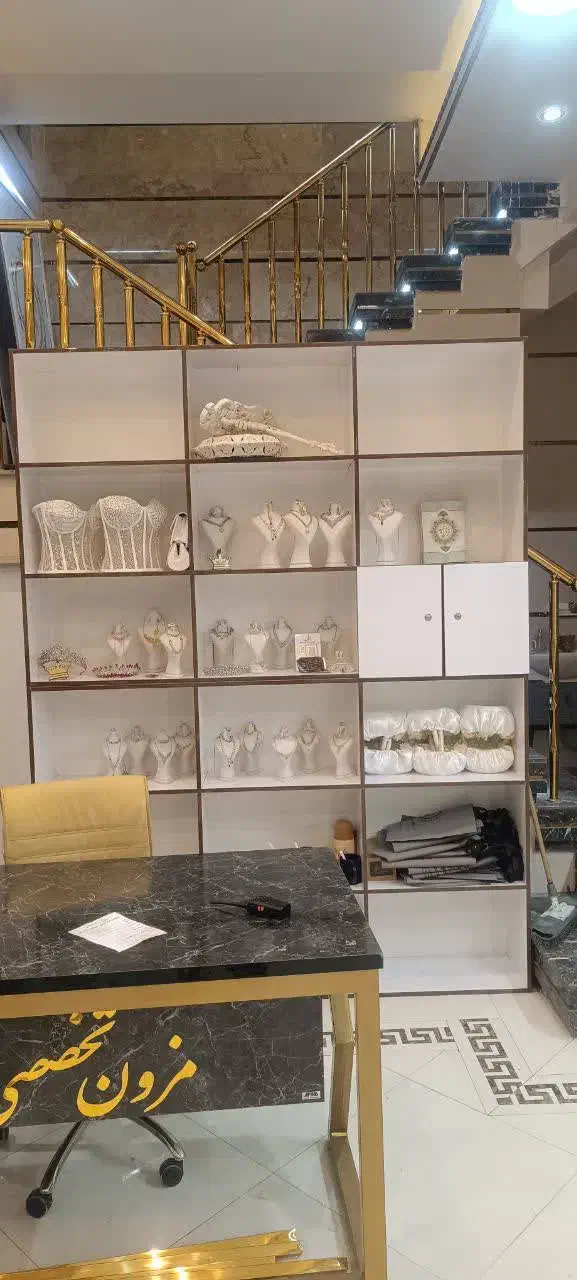 قفسه ام دی اف تمیز و بسیار نو|کتابخانه، شلف، قفسههای دیواری|مشهد, طلاب|دیوار