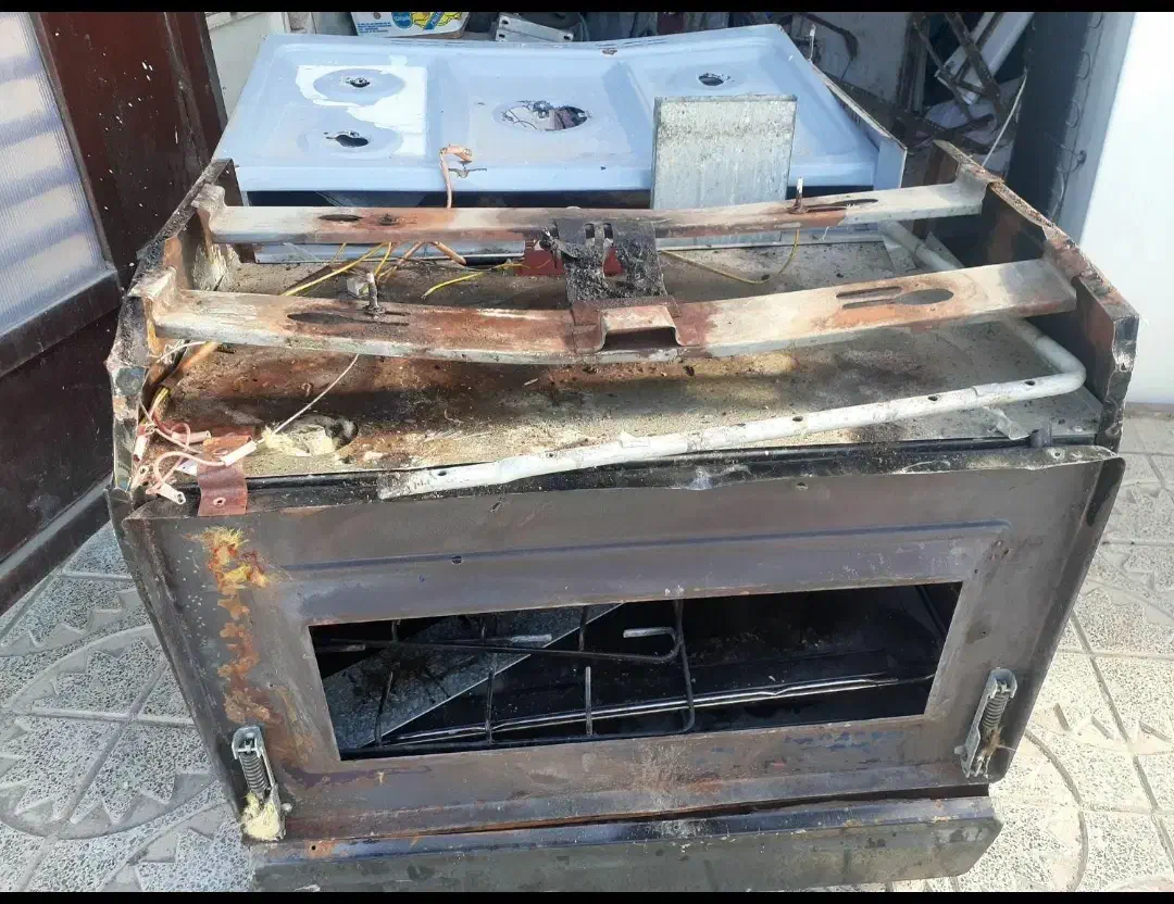 خرید فرگاز و اجاق‌گاز های شکسته خراب وفرسوده شما|اجاق گاز و لوازم برقی پخت‌وپز|بروجرد, |دیوار