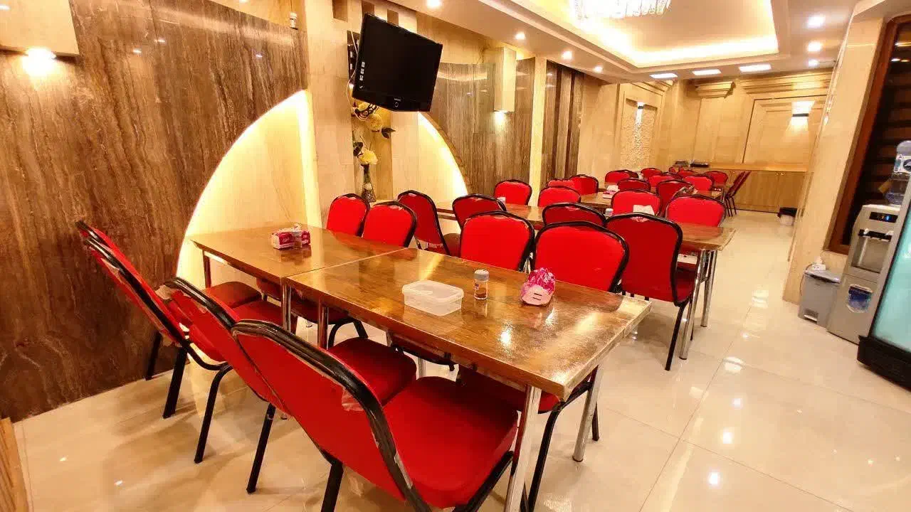رزرو مستقیم هتل و هتل آپارتمانهای مشهد|اجارهٔ کوتاه‌مدت آپارتمان و سوئیت|مشهد, عنصری|دیوار