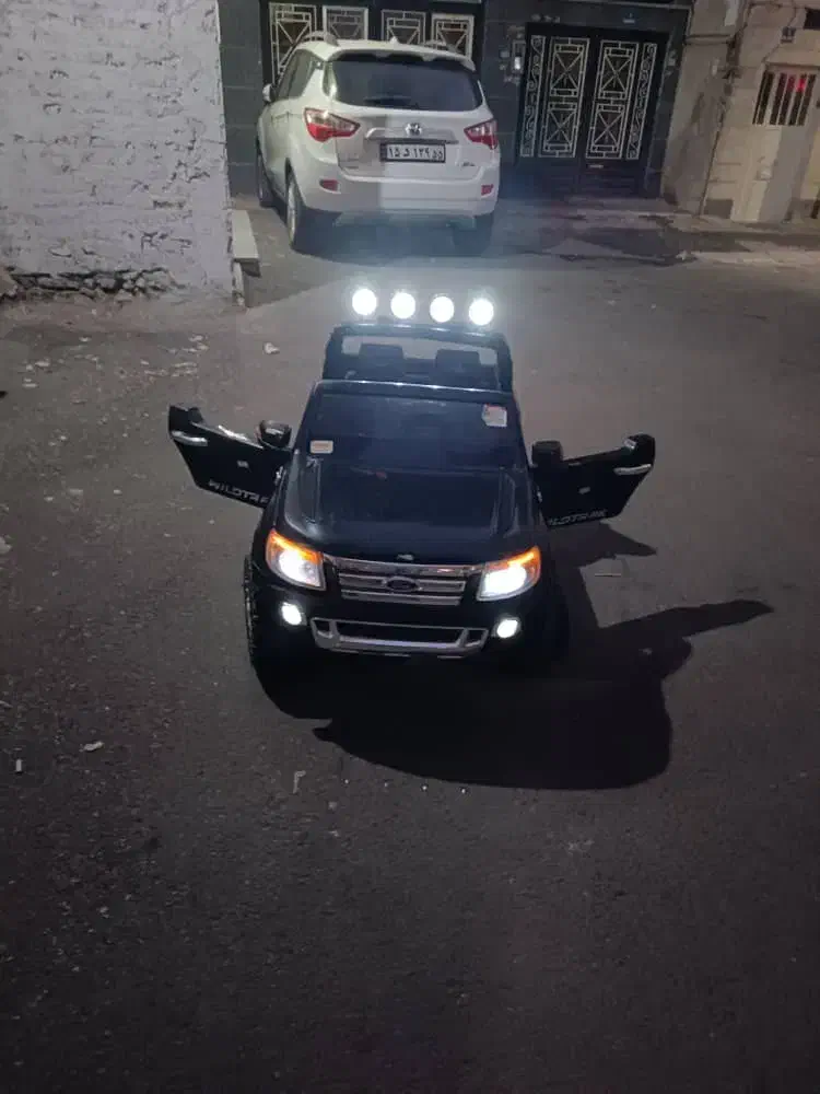 ماشین شارژی شاسی بلند کاملا سالم|اسباببازی|ری, فیروزآبادی|دیوار