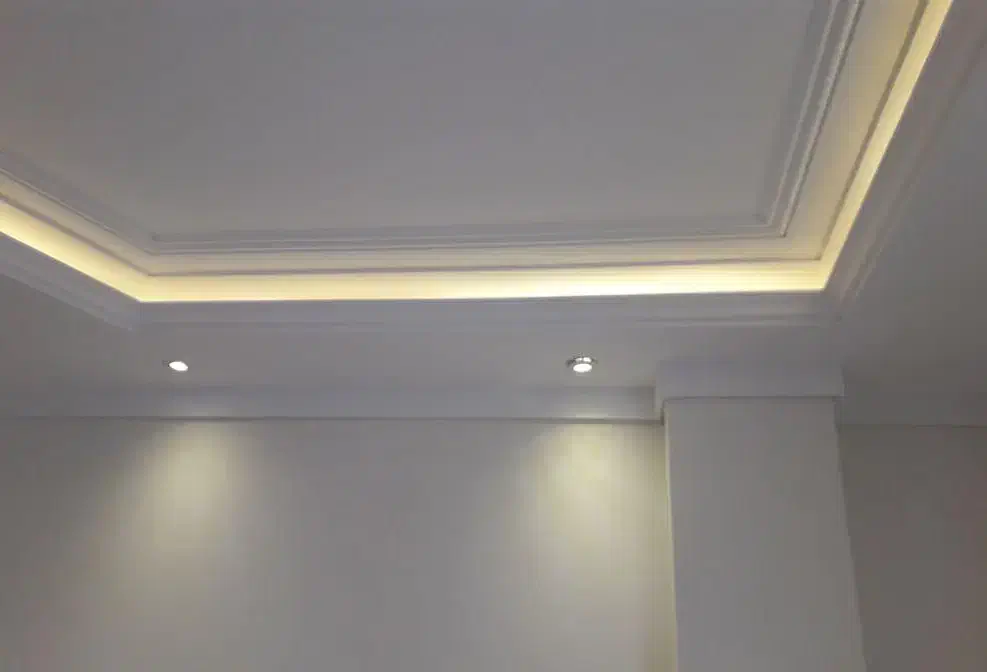 گچکاری سفید نورمخفی لاینی ابزار تعمیرات لکه گیری|خدمات پیشه و مهارت|بندر کنگان, |دیوار