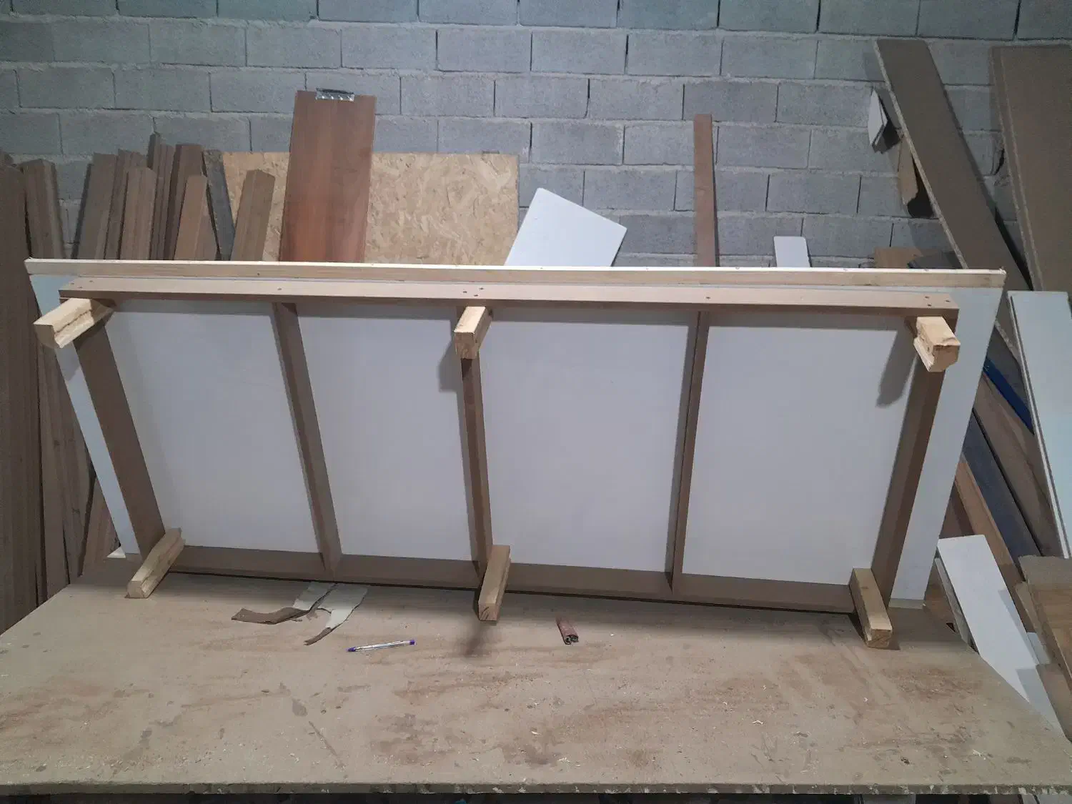 کفی تخت درجه یک آماده|تخت و سرویس خواب|ساری, |دیوار