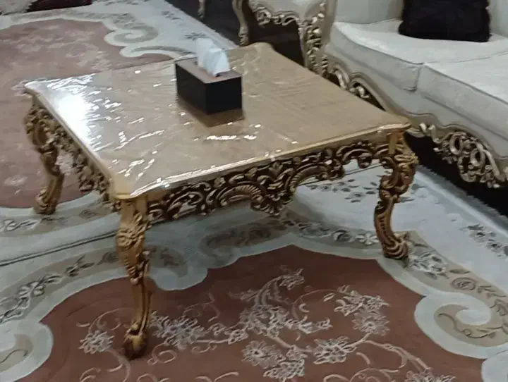 یکعددمیز جلو مبلی|مبلمان خانگی و میز عسلی|شاهین‌شهر, دهخدا|دیوار