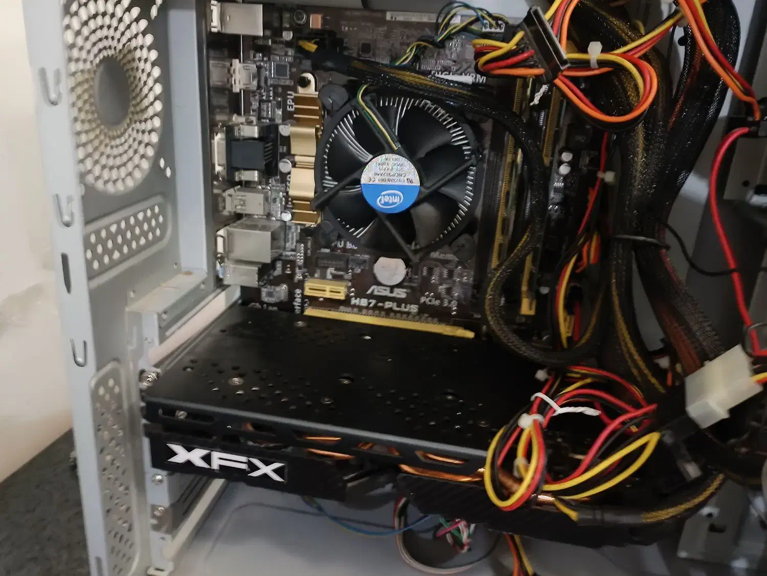 کامپیوتر گیمینگ فروش فوری|رایانه رومیزی|سنندج, |دیوار