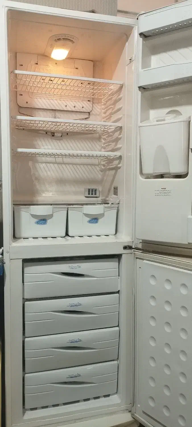 یخچال فریزرهیمالیادرحدنودوسال خودم ضمانتش میکنم|یخچال و فریزر|شیراز, شهرک صنعتی شیراز|دیوار