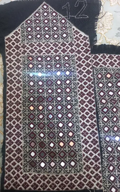 زیاستین|لباس|چابهار, |دیوار