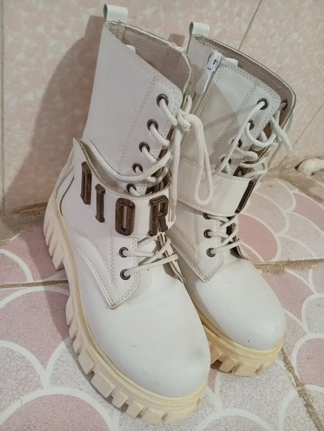 کفش|کیف، کفش، کمربند|تربت جام, معدآباد|دیوار