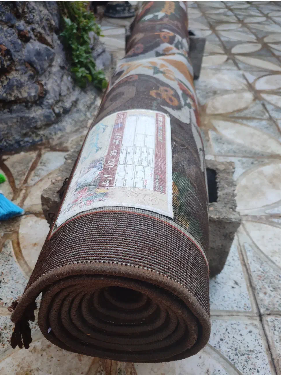 فرش گلیم ۶ متری کارکرده|فرش|صدرا-فارس, فاز ۱|دیوار