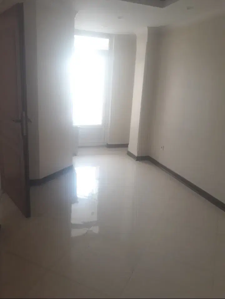 پایین یوسف آباد ۸۱ متر ، ۲ خواب ، نور و نقشه