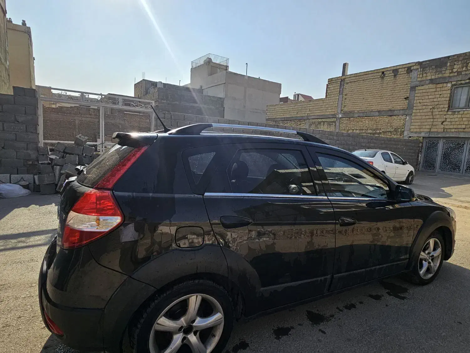 خودرو اچ سی کراس مشکی|خودرو سواری و وانت|اصفهان, بوستان آینه خانه|دیوار