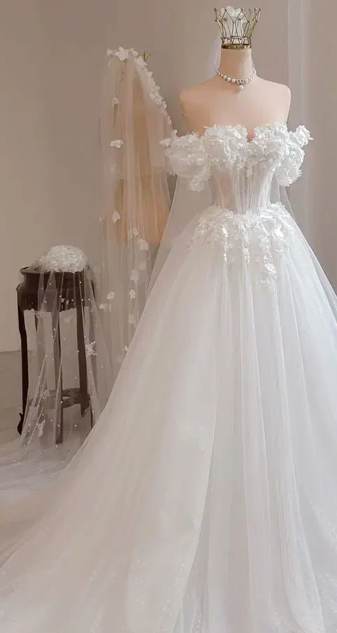 استخدام در مزون عروس|استخدام خدمات فروشگاه و رستوران|زاهدان, |دیوار