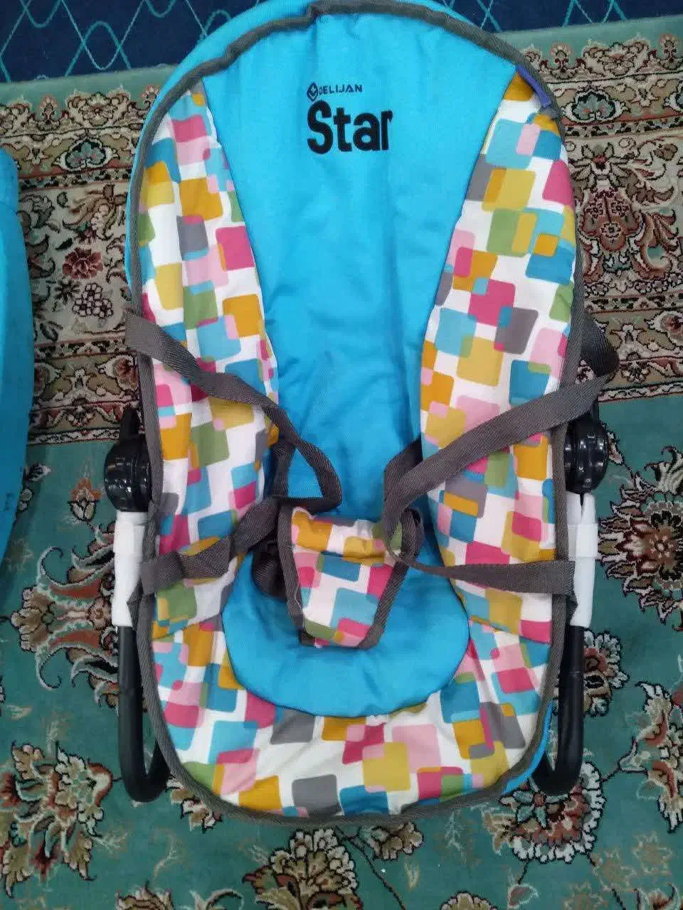 صندلی غذا کریر نی نی لالای دلیجان|کالسکه و لوازم جانبی|تهران, امام زاده عبدالله|دیوار