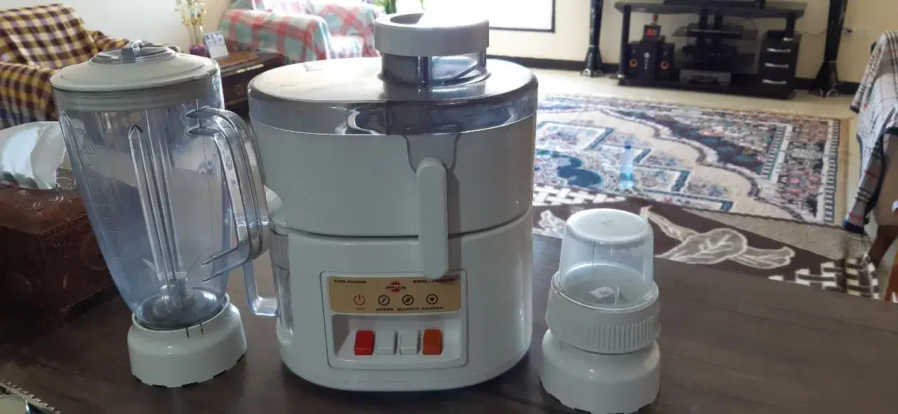 آب میوه گیری پارس خزر سه کاره|آبمیوه‌گیر و آب‌مرکبات‌گیر|صدرا-فارس, فاز ۱|دیوار