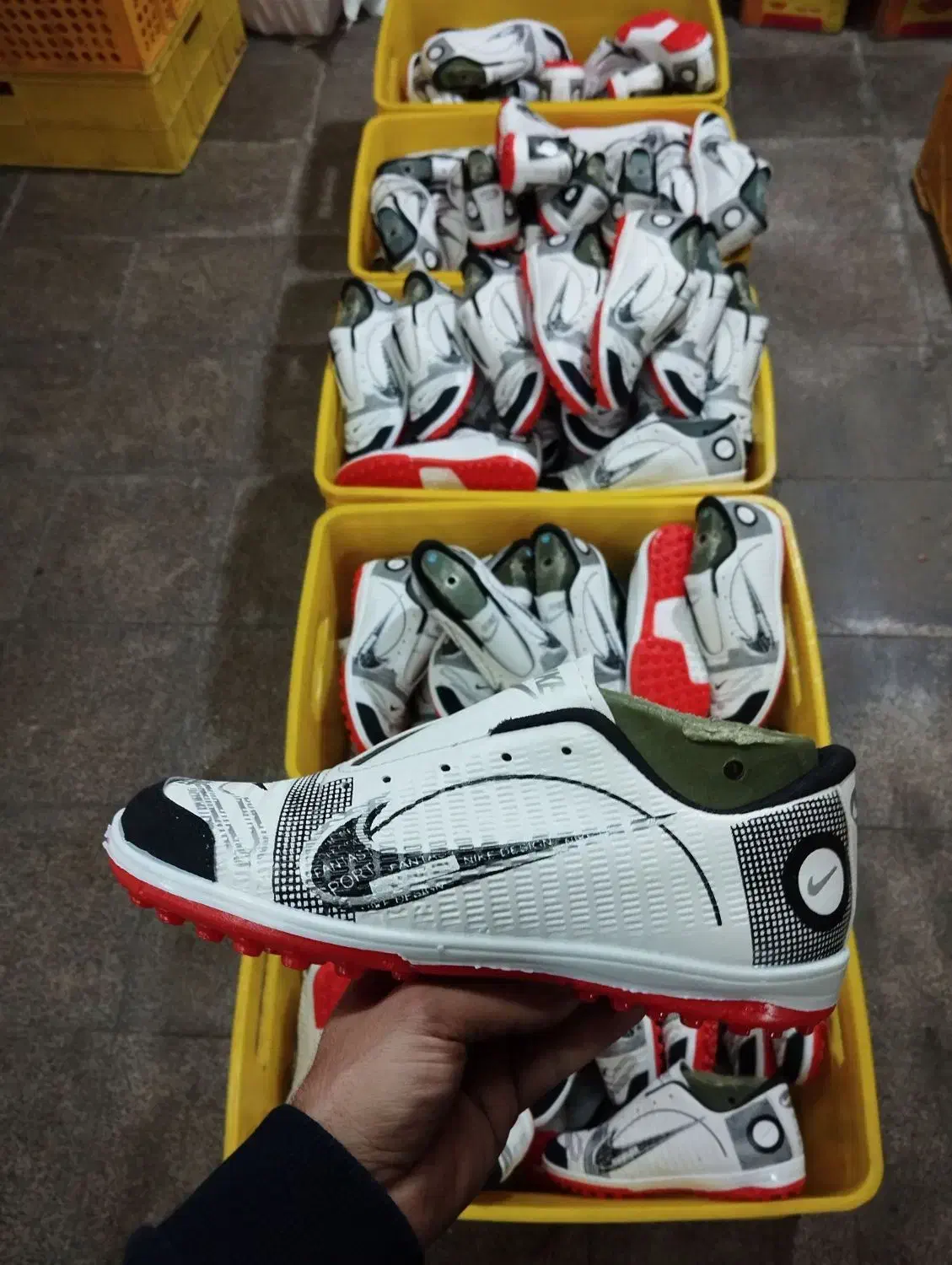 کتونی فوتسالی،فوتبالی|ورزش‌های توپی|زنجان, |دیوار