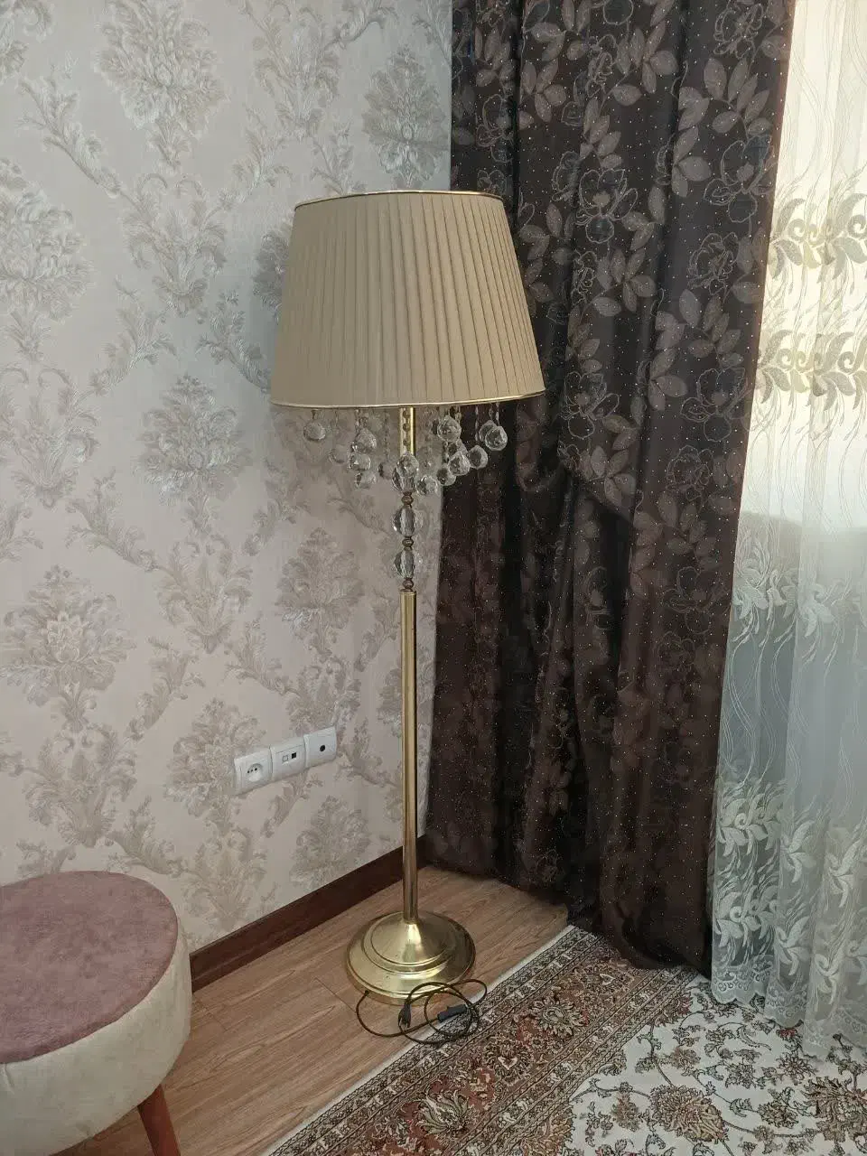آباژور ایستاده|چراغ خواب و آباژور|تهران, بنی‌هاشم|دیوار