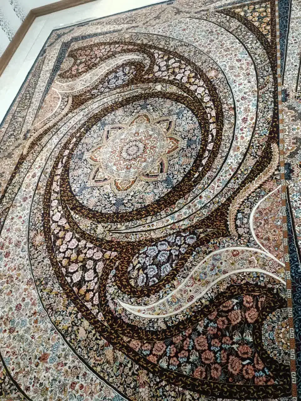 فرش ماشینی 9متری در حد نو|فرش|تهران, اقدسیه|دیوار