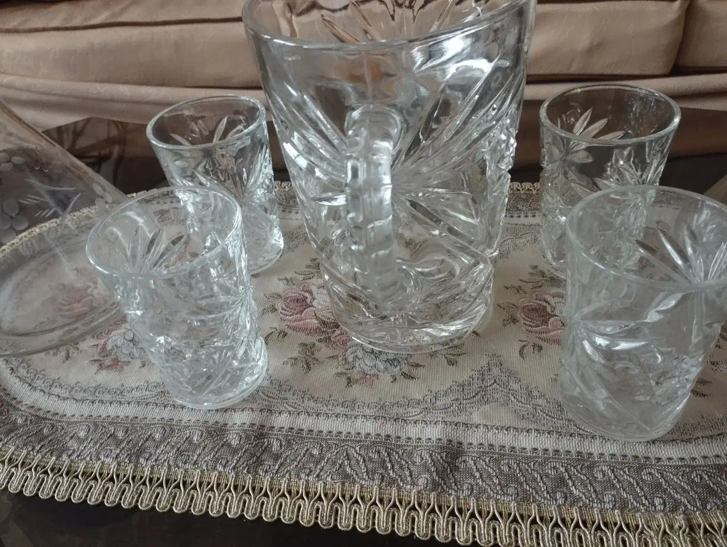 پارچ ولیوان قدیمی|ظروف سرو و پذیرایی|اصفهان, بهارستان (مخابرات)|دیوار